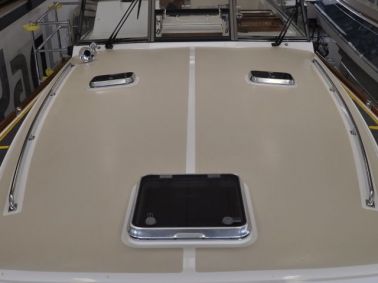essence-refits-eastbay43-03