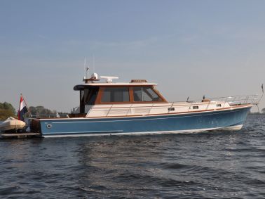 essence-refits-eastbay54-21