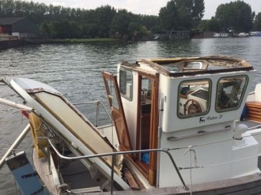 essence-refits-pampus-fisher25-01