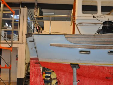 essence-refits-pampus-fisher25-03
