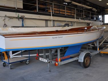 essence-refits-valk465-01