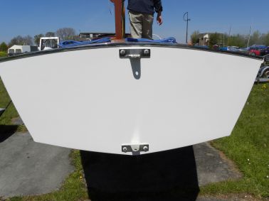 essence-refits-valk465-05